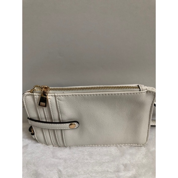 INC International Concepts Ryan Stud Quilted Compact Phone Crossbody - Picture 4 of 6